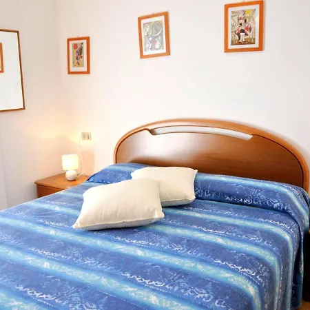 Tasteful In With Pool Casa vacanze
