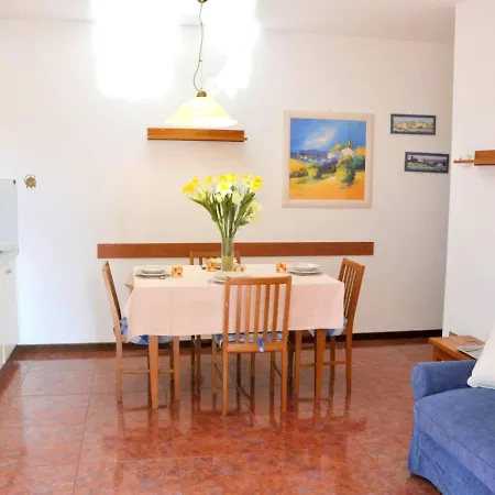 Casa vacanze Tasteful In With Pool *